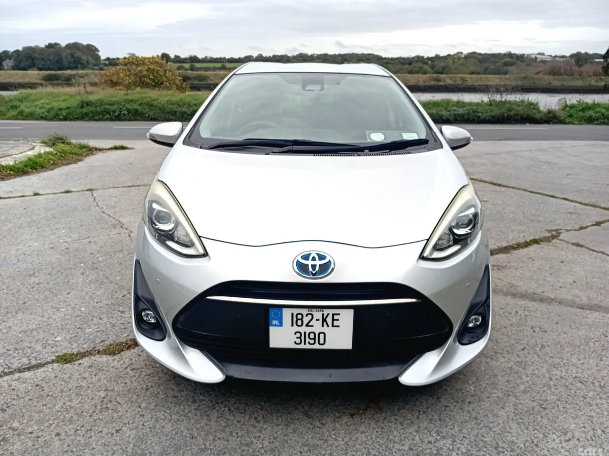 Toyota Aqua Hatchback, Petrol Hybrid, 2018, Silver