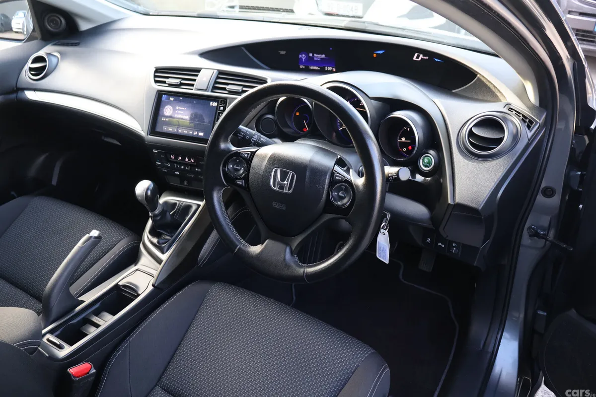 Honda Civic Hatchback, Diesel, 2016, Grey