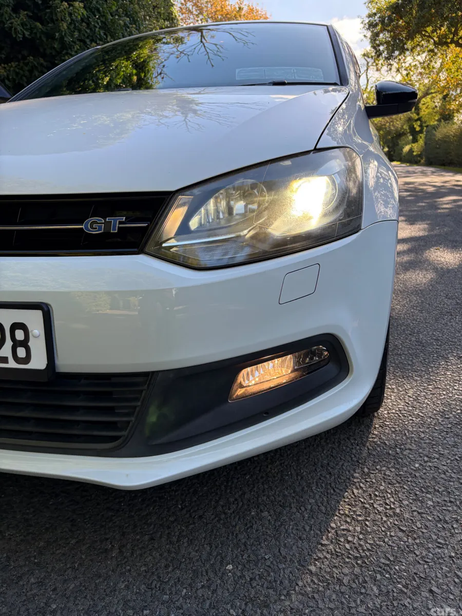 Volkswagen Polo Hatchback, Petrol, 2014, Blue