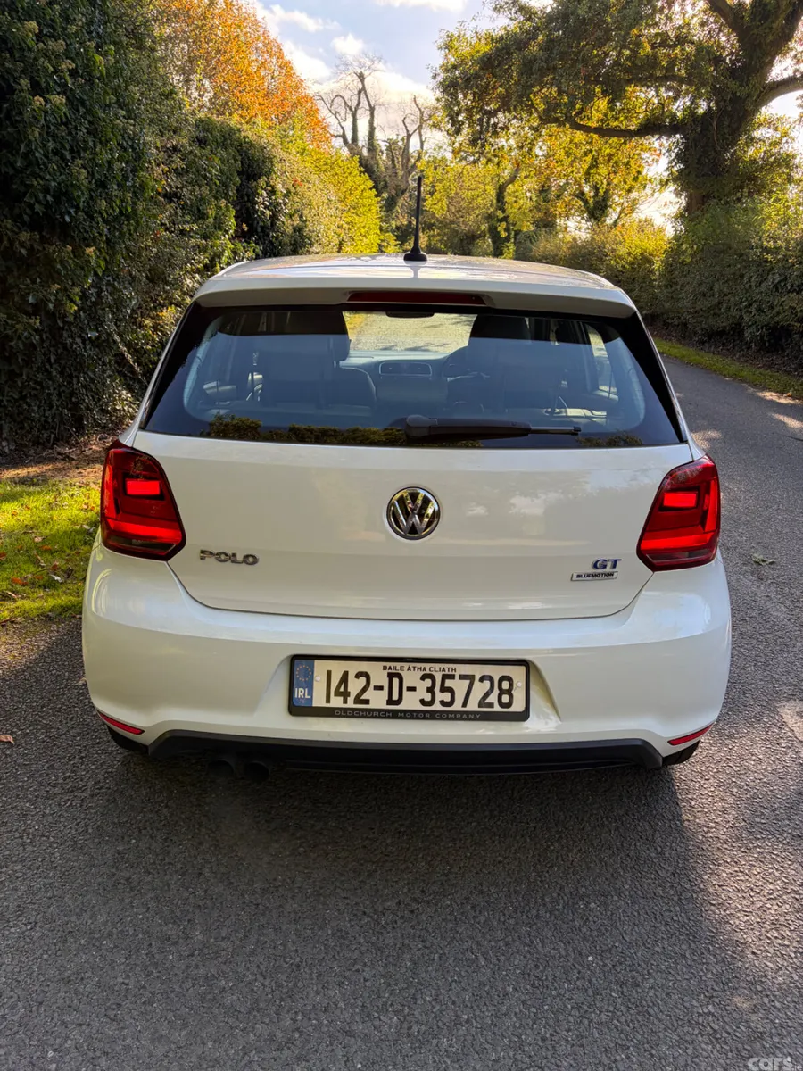 Volkswagen Polo Hatchback, Petrol, 2014, Blue