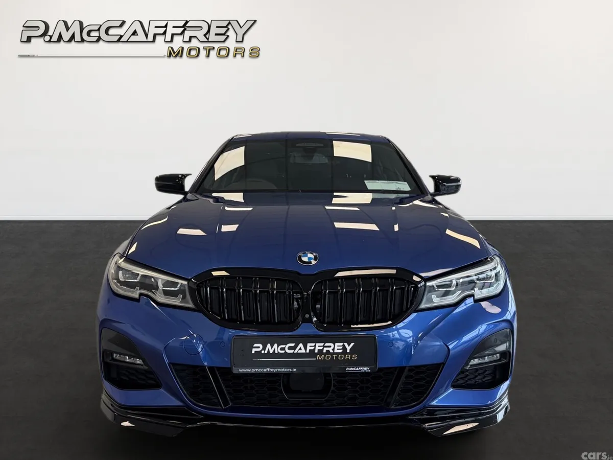 BMW 3-Series Saloon, Diesel, 2019, Blue
