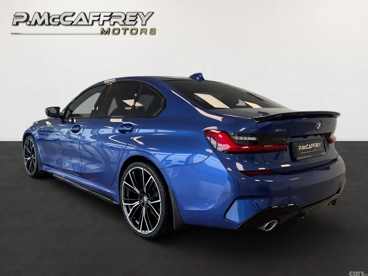 BMW 3-Series Saloon, Diesel, 2019, Blue