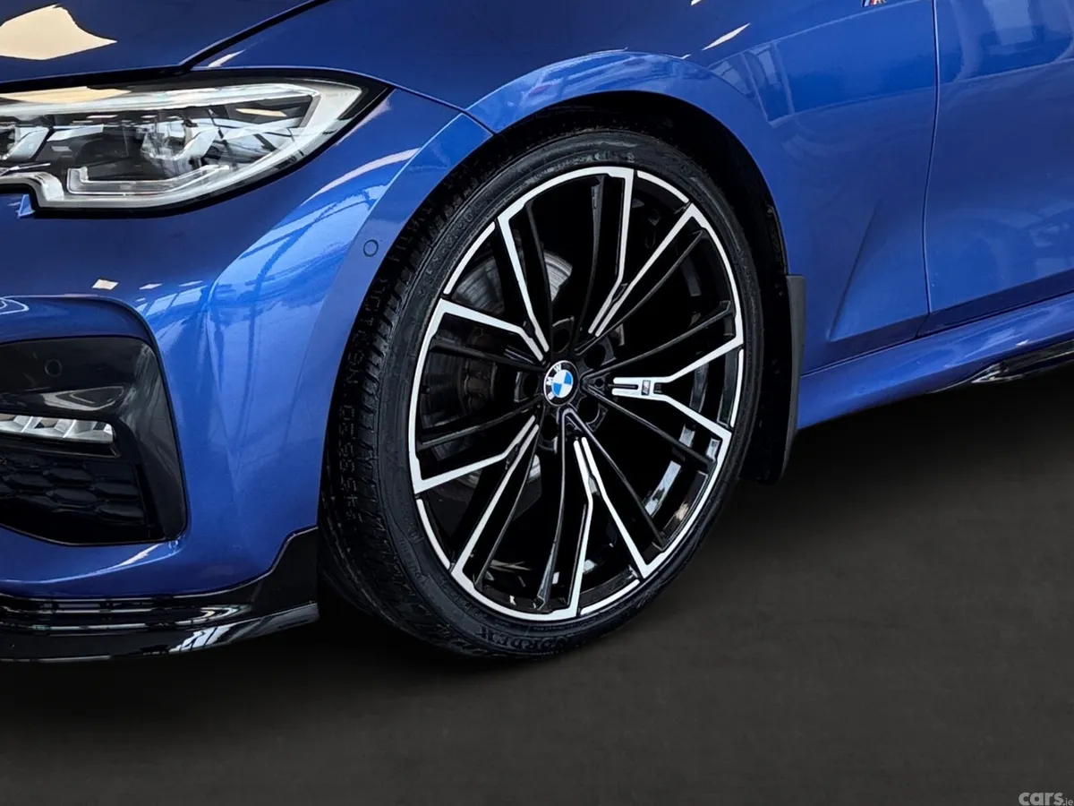 BMW 3-Series Saloon, Diesel, 2019, Blue