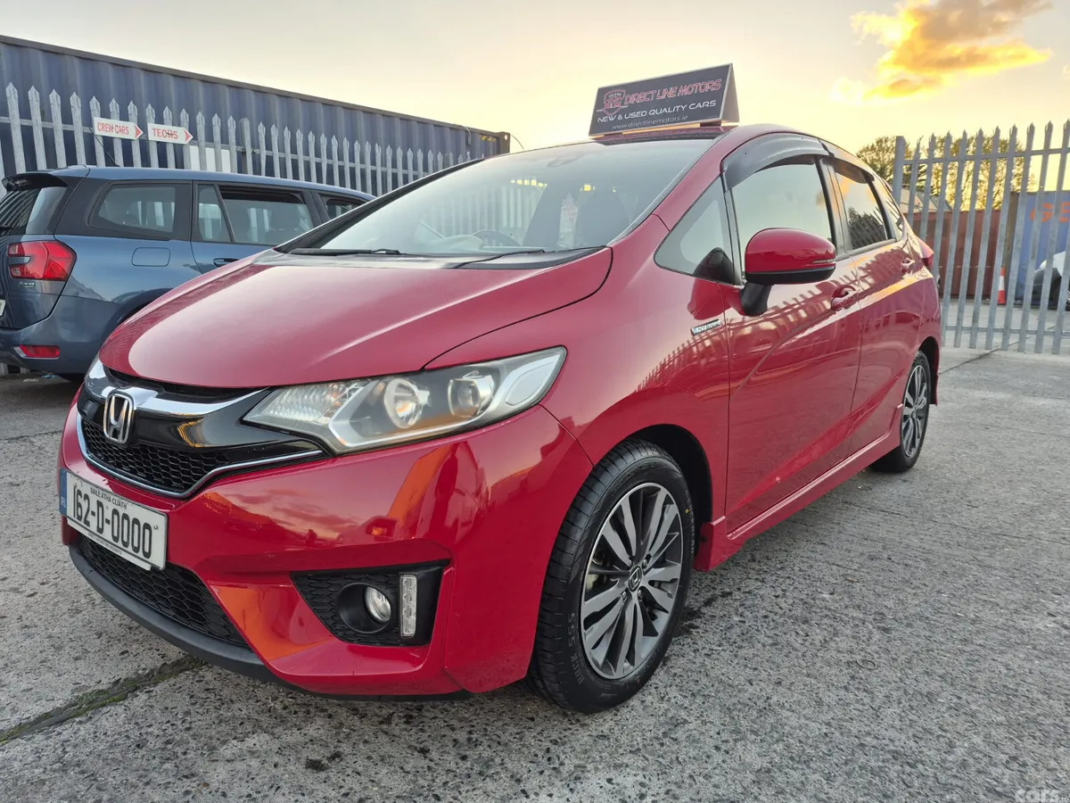 Honda Fit Hatchback, Petrol Hybrid, 2016, Red