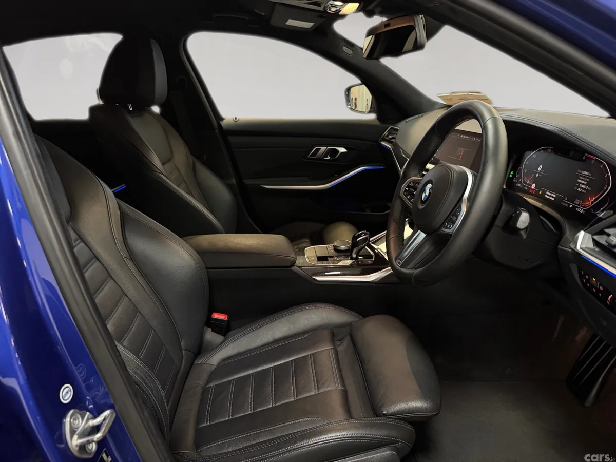 BMW 3-Series Saloon, Diesel, 2019, Blue