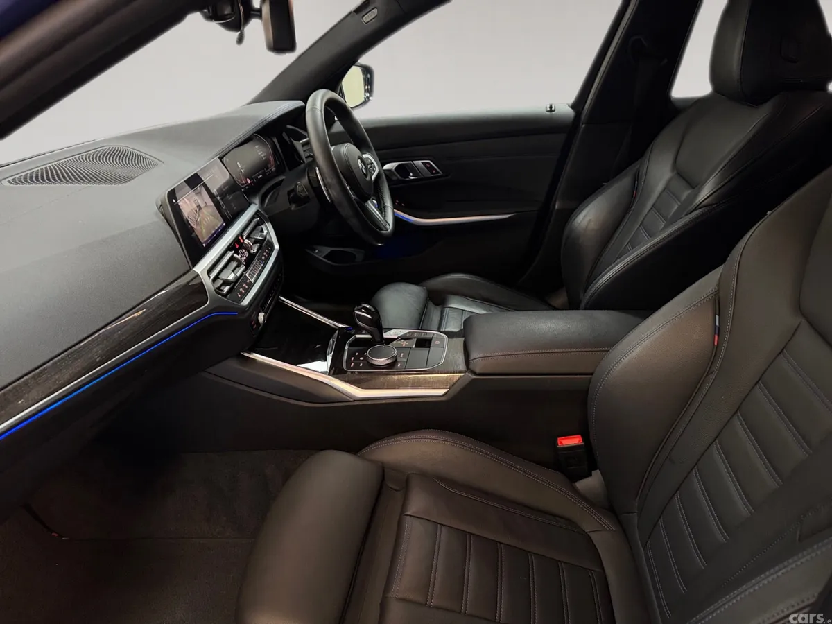 BMW 3-Series Saloon, Diesel, 2019, Blue