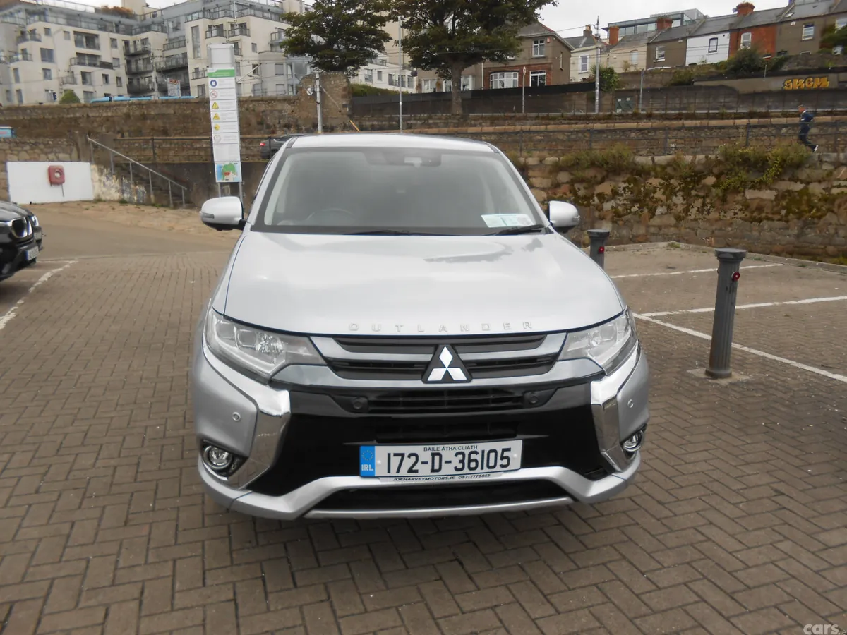 Mitsubishi Outlander SUV, Petrol Plug-in Hybrid, 2017, Silver
