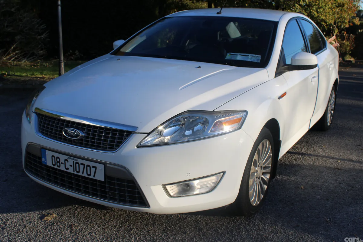 Ford Mondeo Saloon, Diesel, 2008, White
