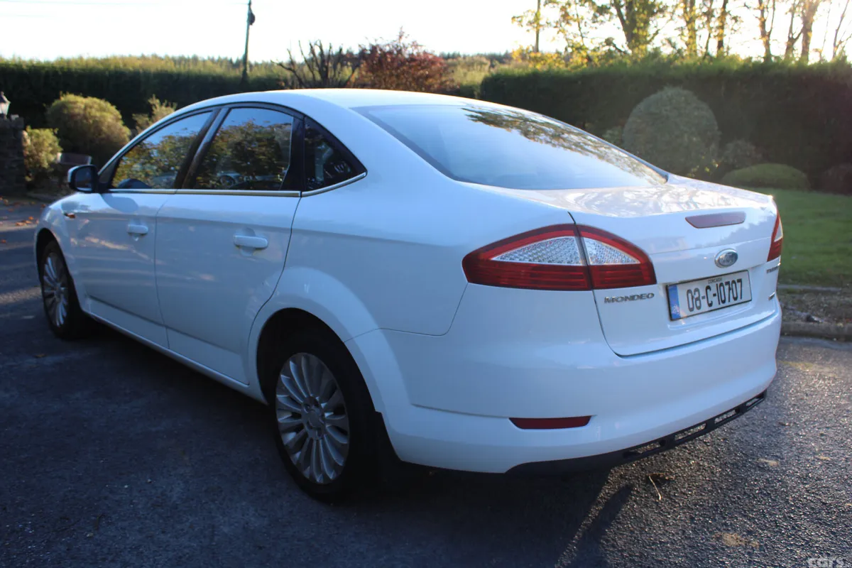 Ford Mondeo Saloon, Diesel, 2008, White