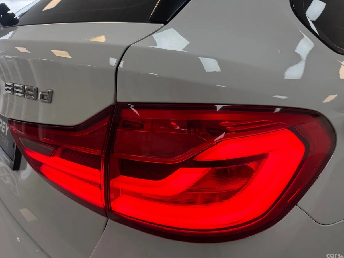 BMW 5-Series Estate, Diesel, 2017, White