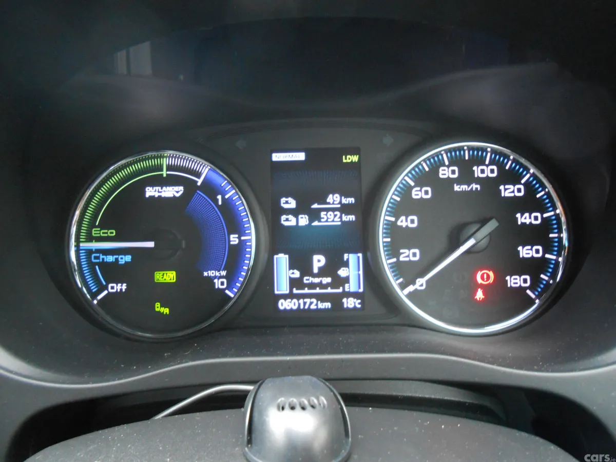 Mitsubishi Outlander SUV, Petrol Plug-in Hybrid, 2019, Silver
