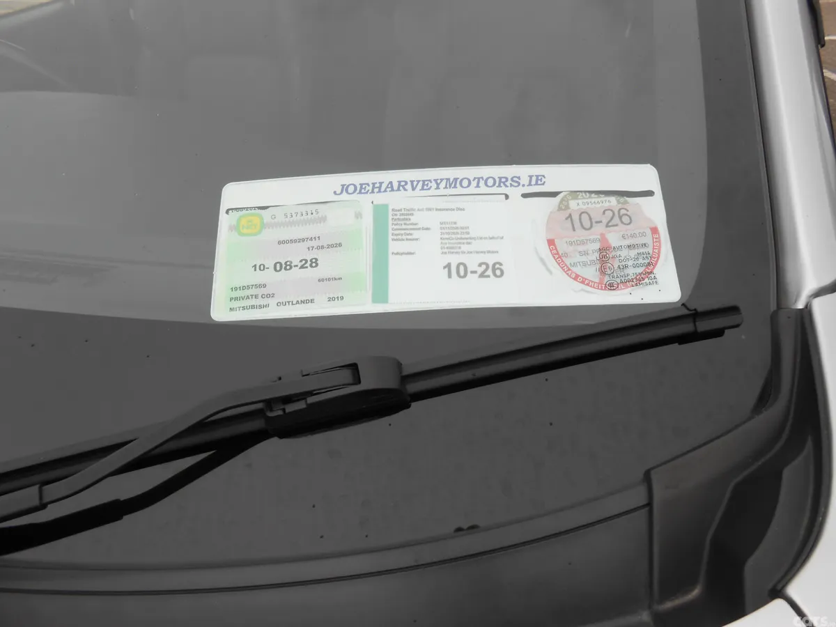 Mitsubishi Outlander SUV, Petrol Plug-in Hybrid, 2019, Silver