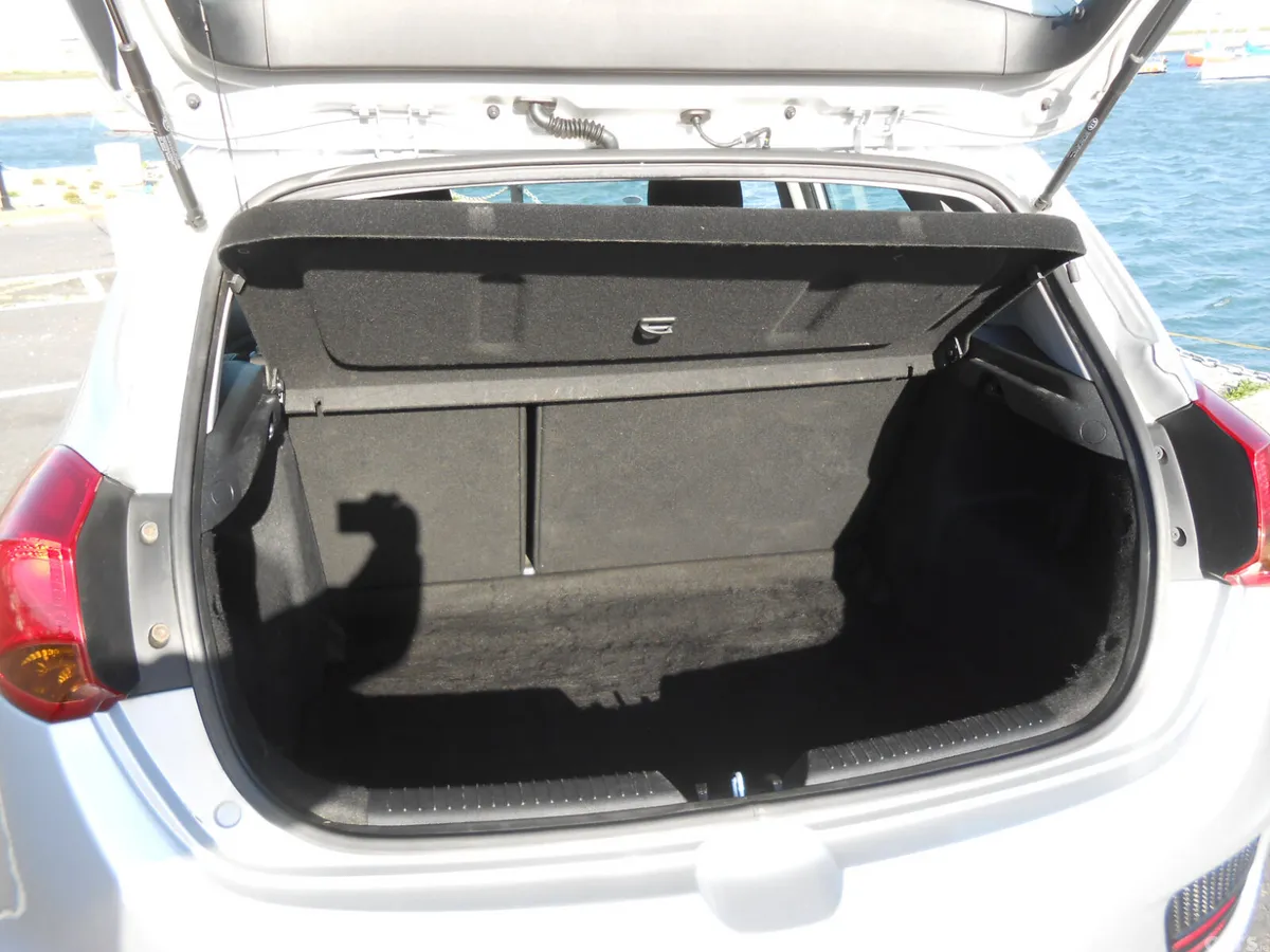 Kia Ceed Hatchback, Petrol, 2017, Grey