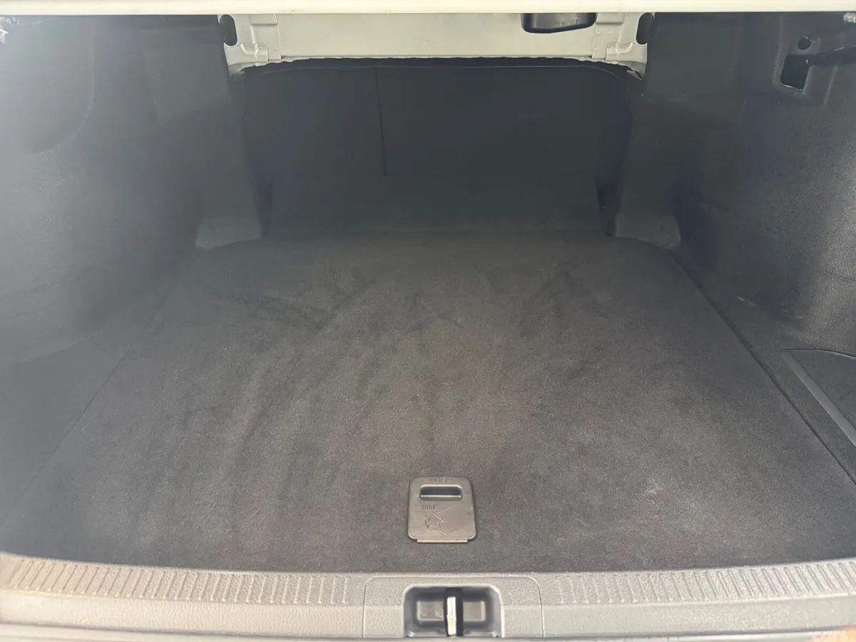 Toyota Camry Saloon, Petrol Hybrid, 2020, White