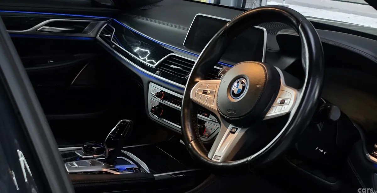 BMW 7-Series Saloon, Petrol Plug-in Hybrid, 2022, Grey
