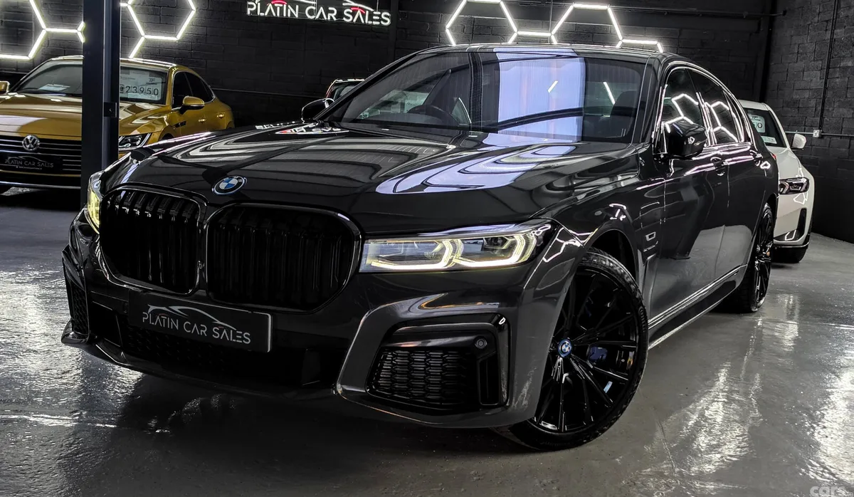 BMW 7-Series Saloon, Petrol Plug-in Hybrid, 2022, Grey