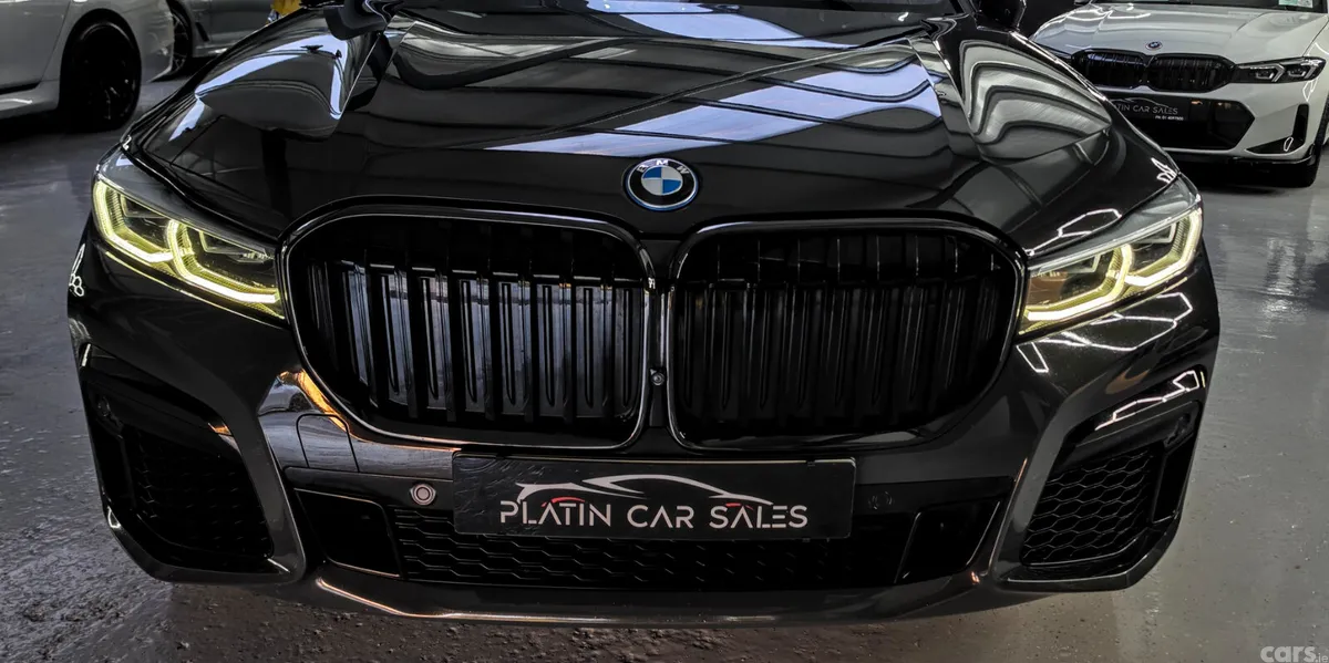 BMW 7-Series Saloon, Petrol Plug-in Hybrid, 2022, Grey