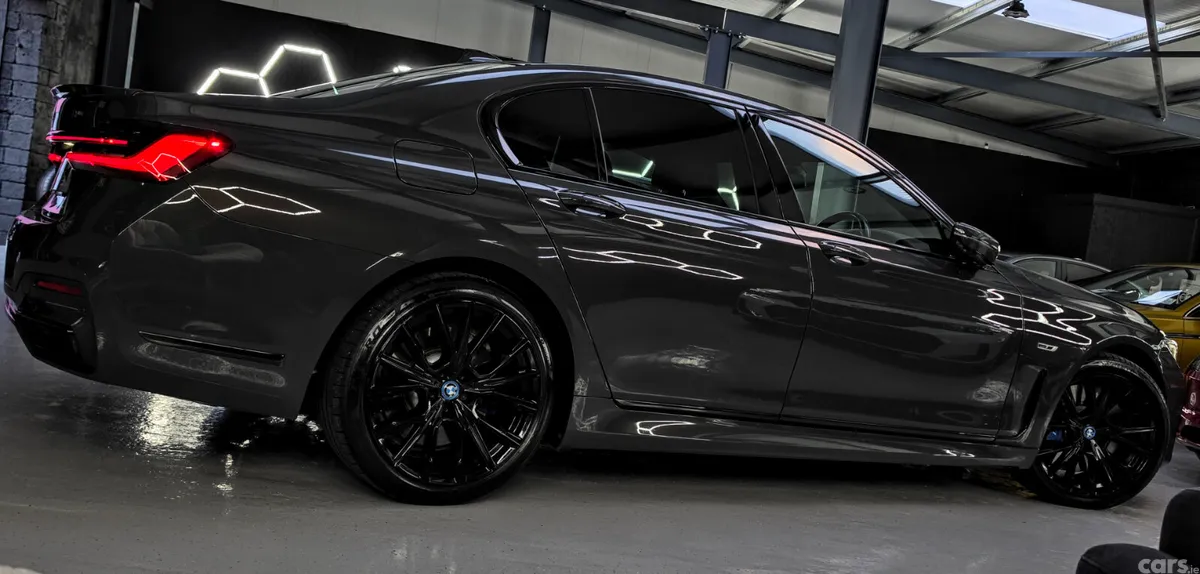 BMW 7-Series Saloon, Petrol Plug-in Hybrid, 2022, Grey