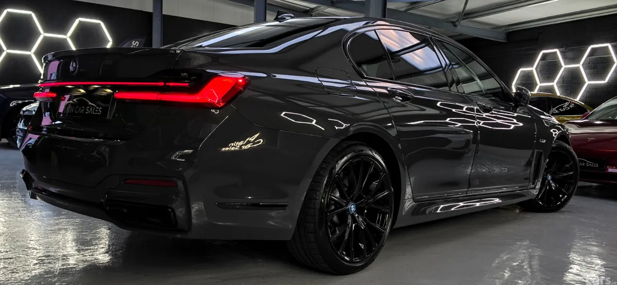 BMW 7-Series Saloon, Petrol Plug-in Hybrid, 2022, Grey