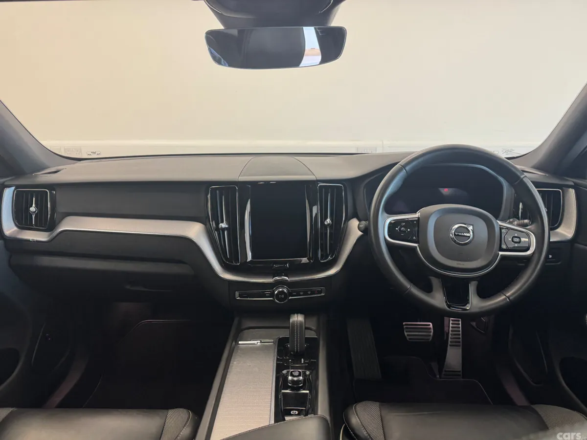 Volvo XC60 SUV, Petrol Plug-in Hybrid, 2022, White