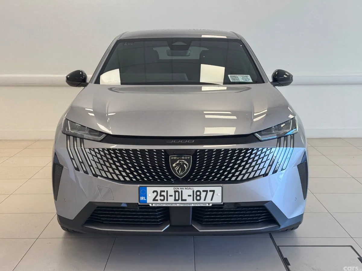 Peugeot 3008 MPV, Petrol, 2025, Grey