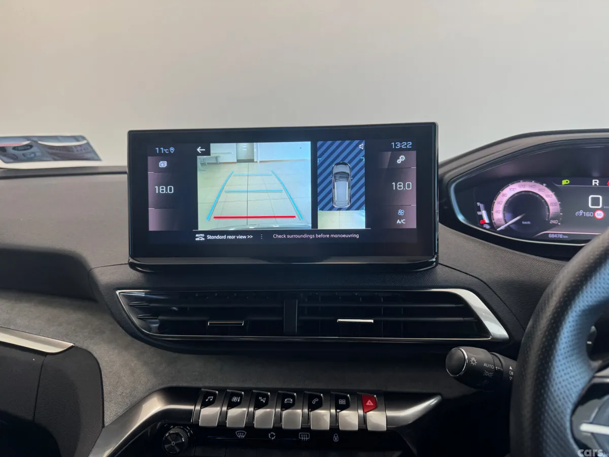 Peugeot 3008 MPV, Diesel, 2024, Blue