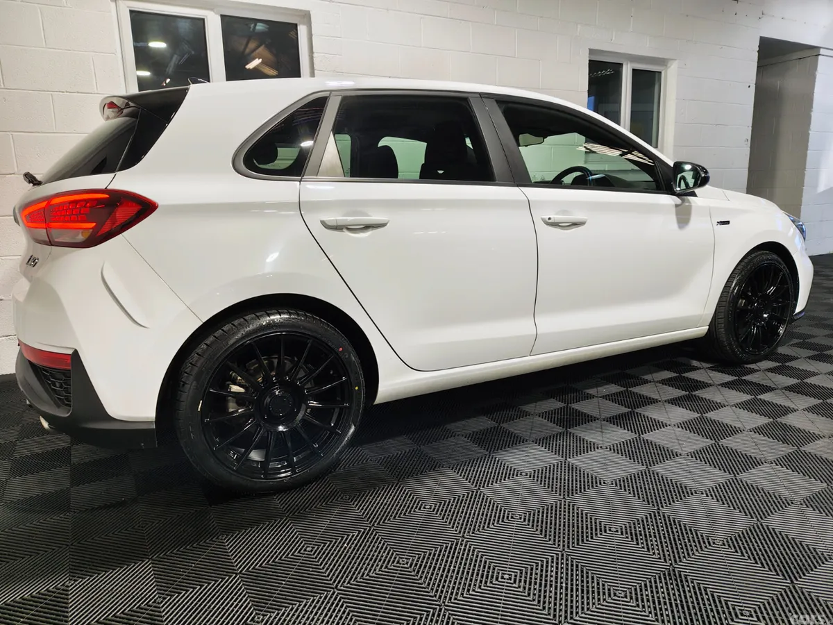 Hyundai i30 Hatchback, Petrol, 2022, White
