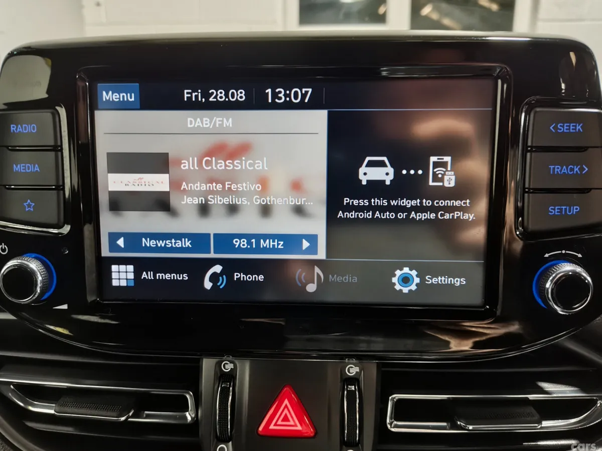 Hyundai i30 Hatchback, Petrol, 2022, White