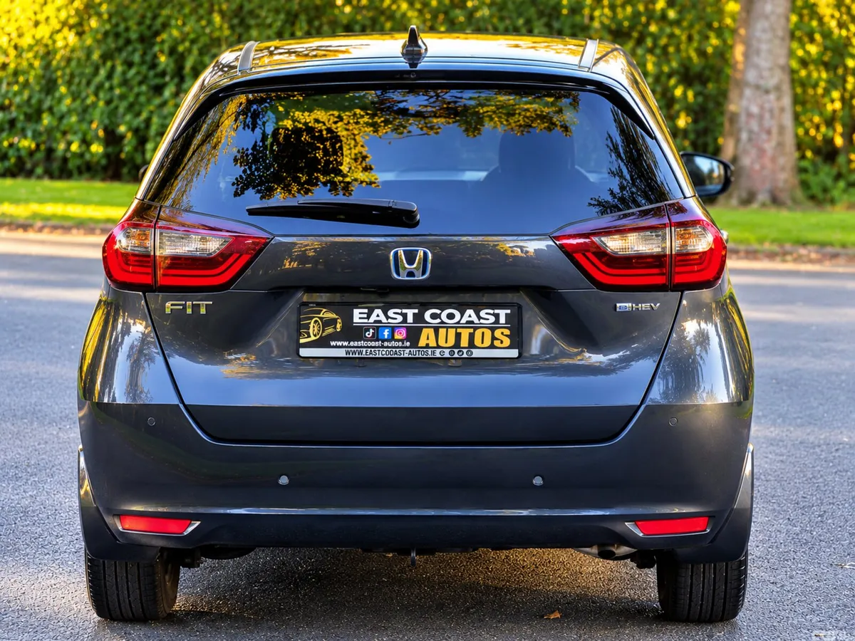 Honda Fit Hatchback, Petrol, 2021, Grey