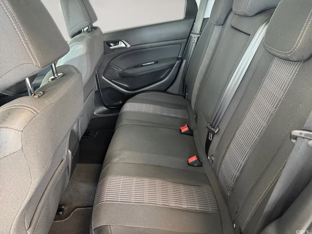 Peugeot 308 Estate, Diesel, 2018, Grey
