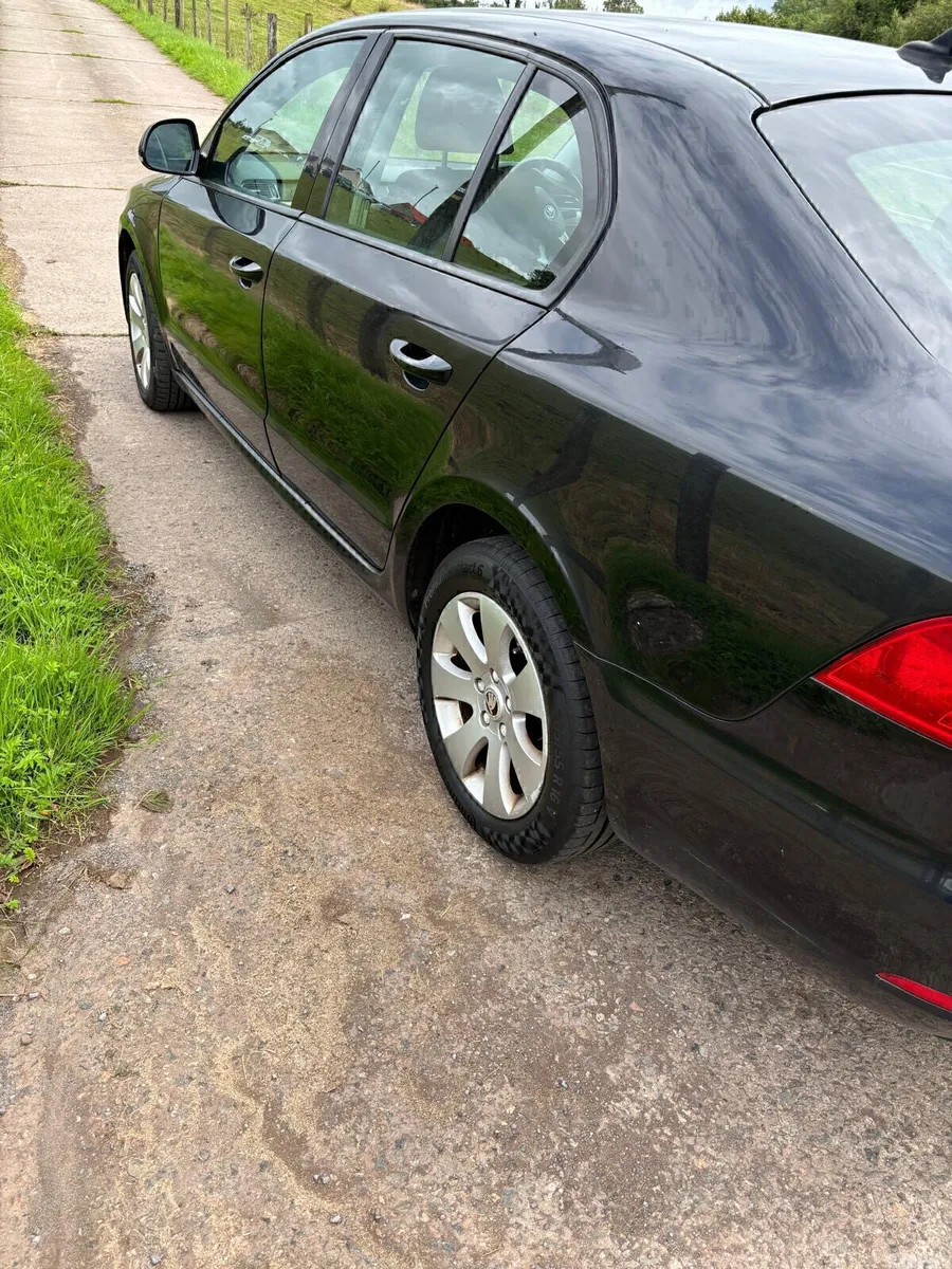 Skoda Superb Hatchback, Diesel, 2015, Black
