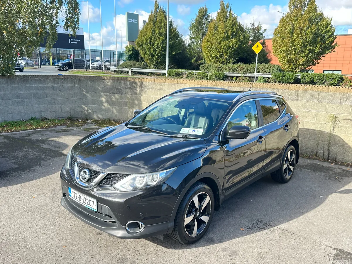Nissan Qashqai SUV, Diesel, 2017, Black