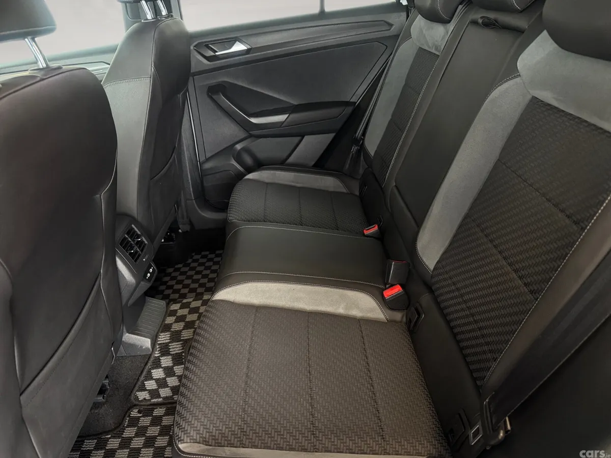 Volkswagen T-Roc SUV, Diesel, 2021, White