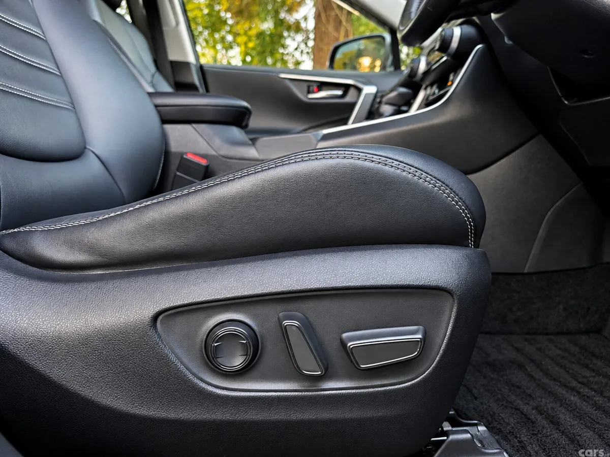 Toyota RAV4 SUV, Petrol Hybrid, 2019, Black