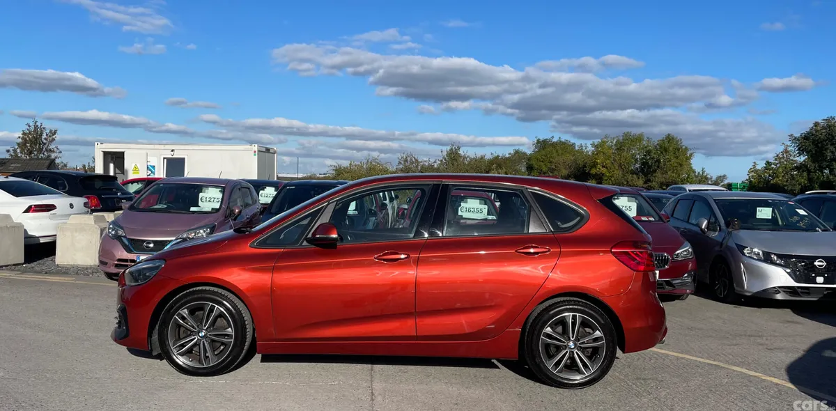 BMW 2-Series Hatchback, Diesel, 2018, Orange