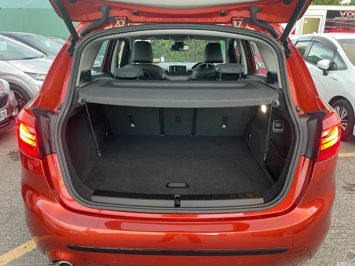 BMW 2-Series Hatchback, Diesel, 2018, Orange