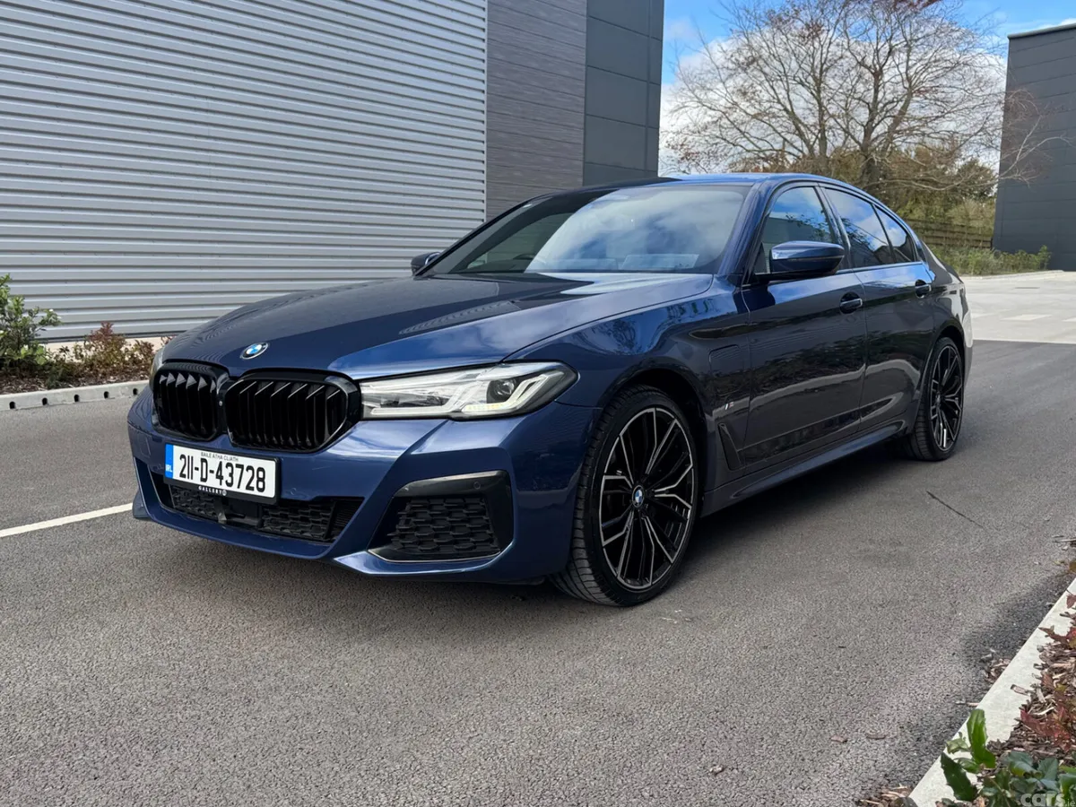 BMW 5-Series Saloon, Petrol Plug-in Hybrid, 2021, Blue