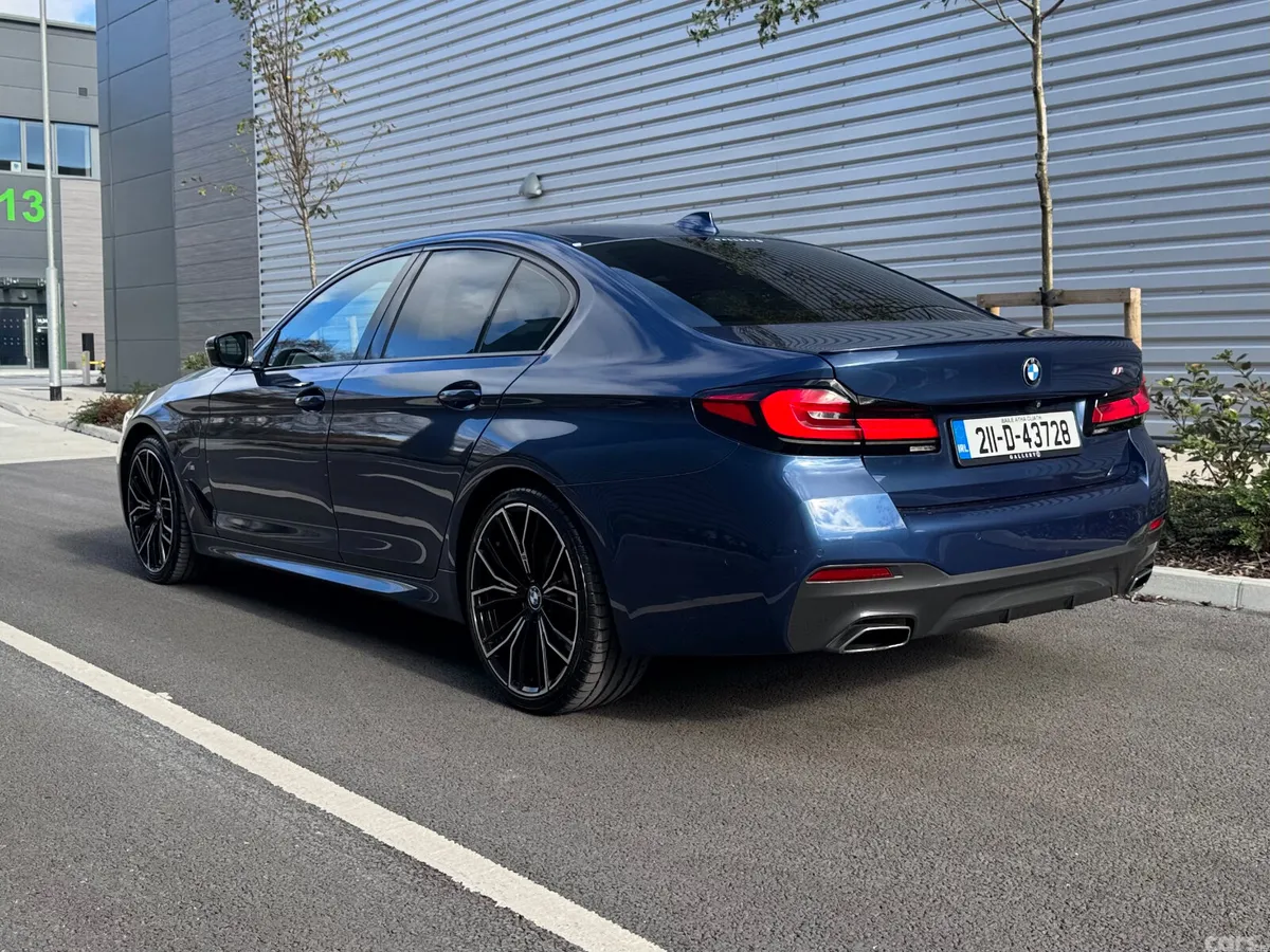 BMW 5-Series Saloon, Petrol Plug-in Hybrid, 2021, Blue