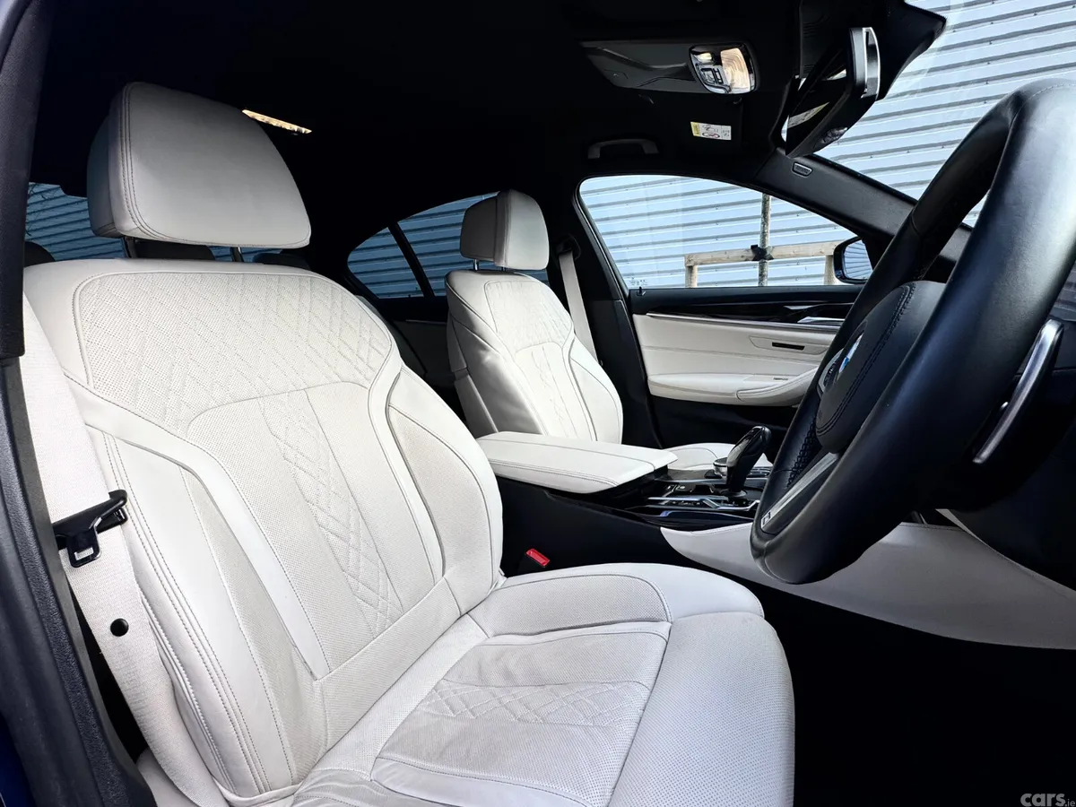 BMW 5-Series Saloon, Petrol Plug-in Hybrid, 2021, Blue