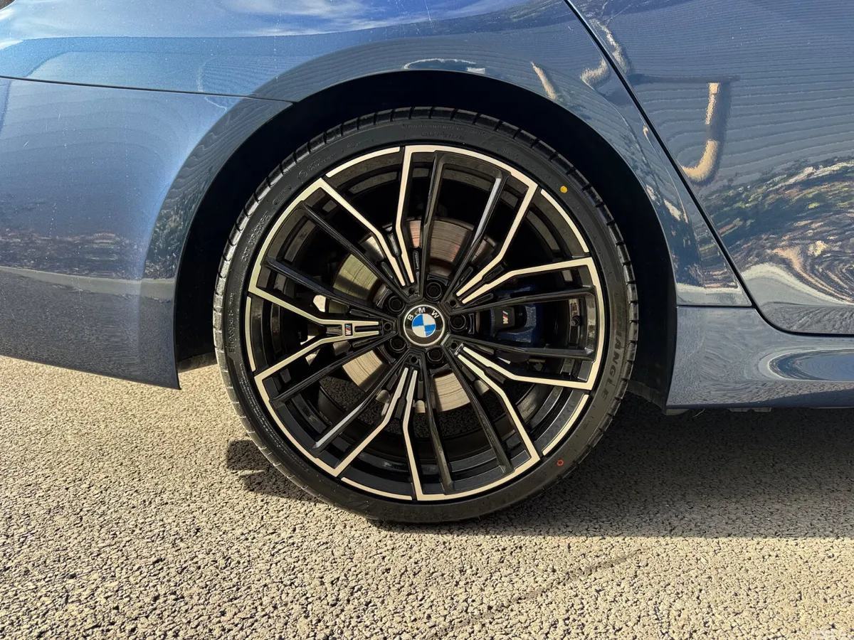 BMW 5-Series Saloon, Petrol Plug-in Hybrid, 2021, Blue