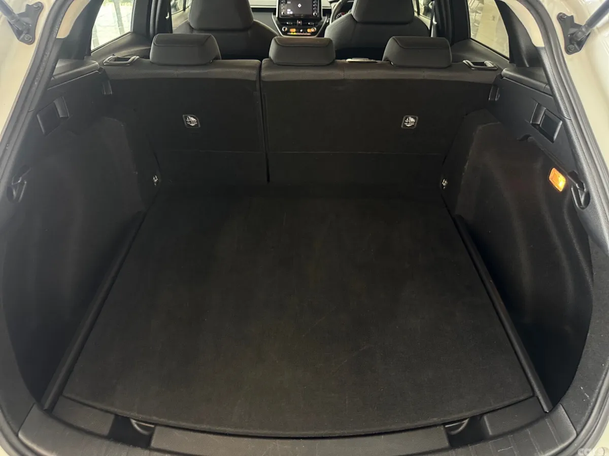 Toyota Corolla Estate, Petrol Hybrid, 2022, White