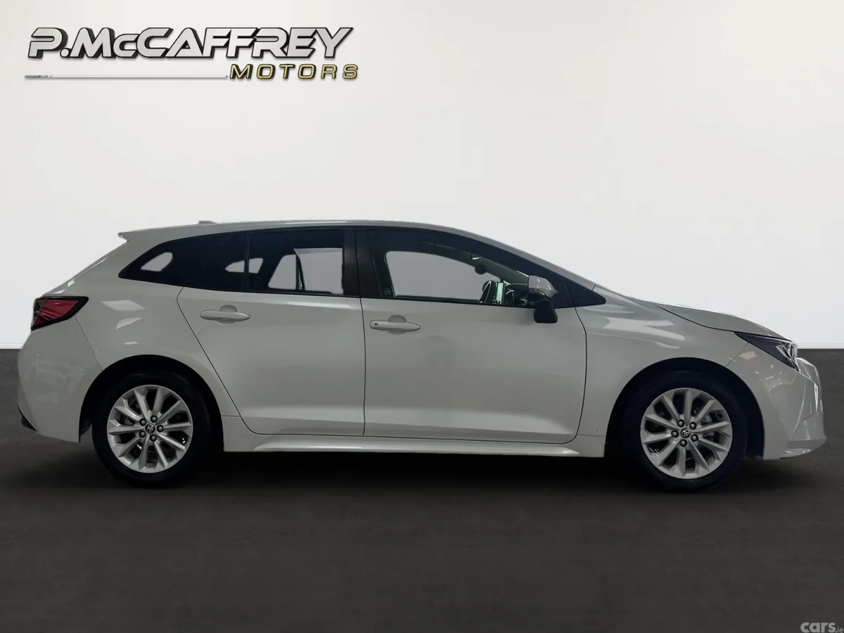 Toyota Corolla Estate, Petrol Hybrid, 2022, White