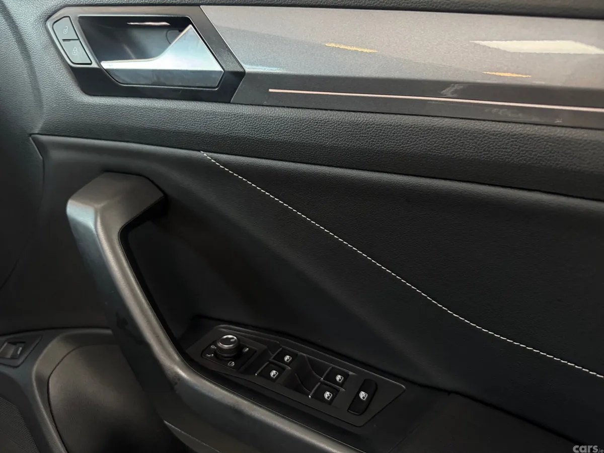 Volkswagen T-Roc SUV, Diesel, 2022, Black