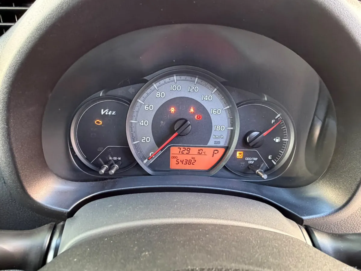 Toyota Yaris Hatchback, Petrol, 2017, Black
