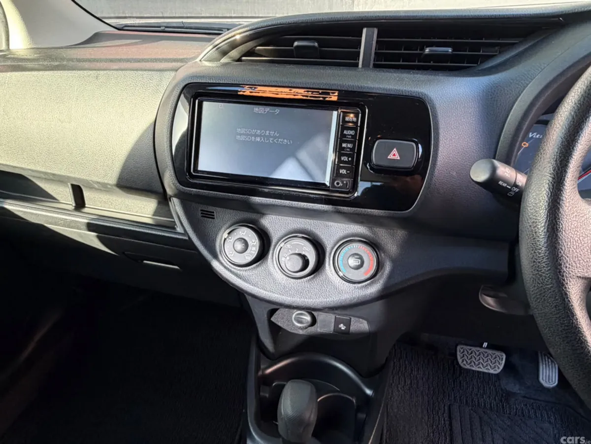 Toyota Yaris Hatchback, Petrol, 2017, Black