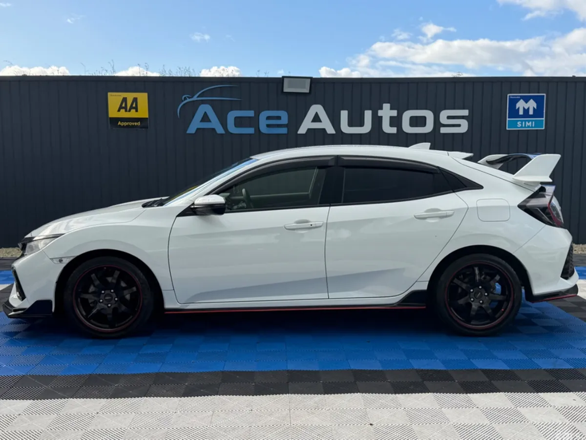 Honda Civic Hatchback, Petrol, 2019, White