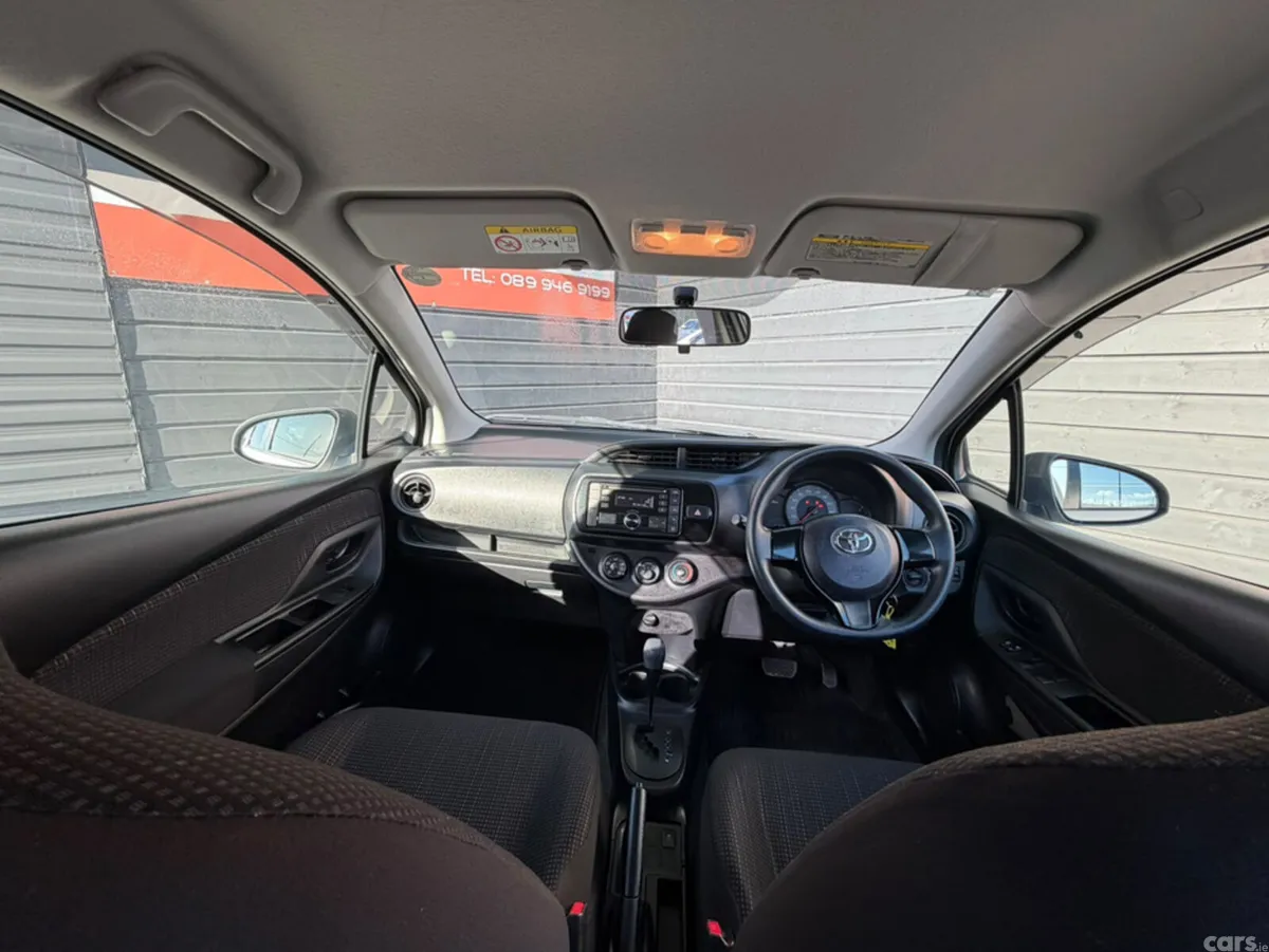 Toyota Yaris Hatchback, Petrol, 2017, White