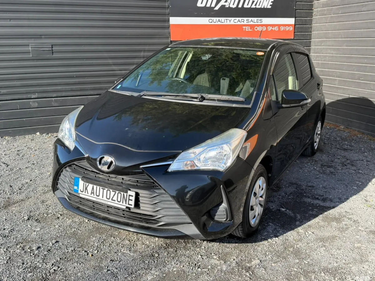 Toyota Yaris Hatchback, Petrol, 2017, Black