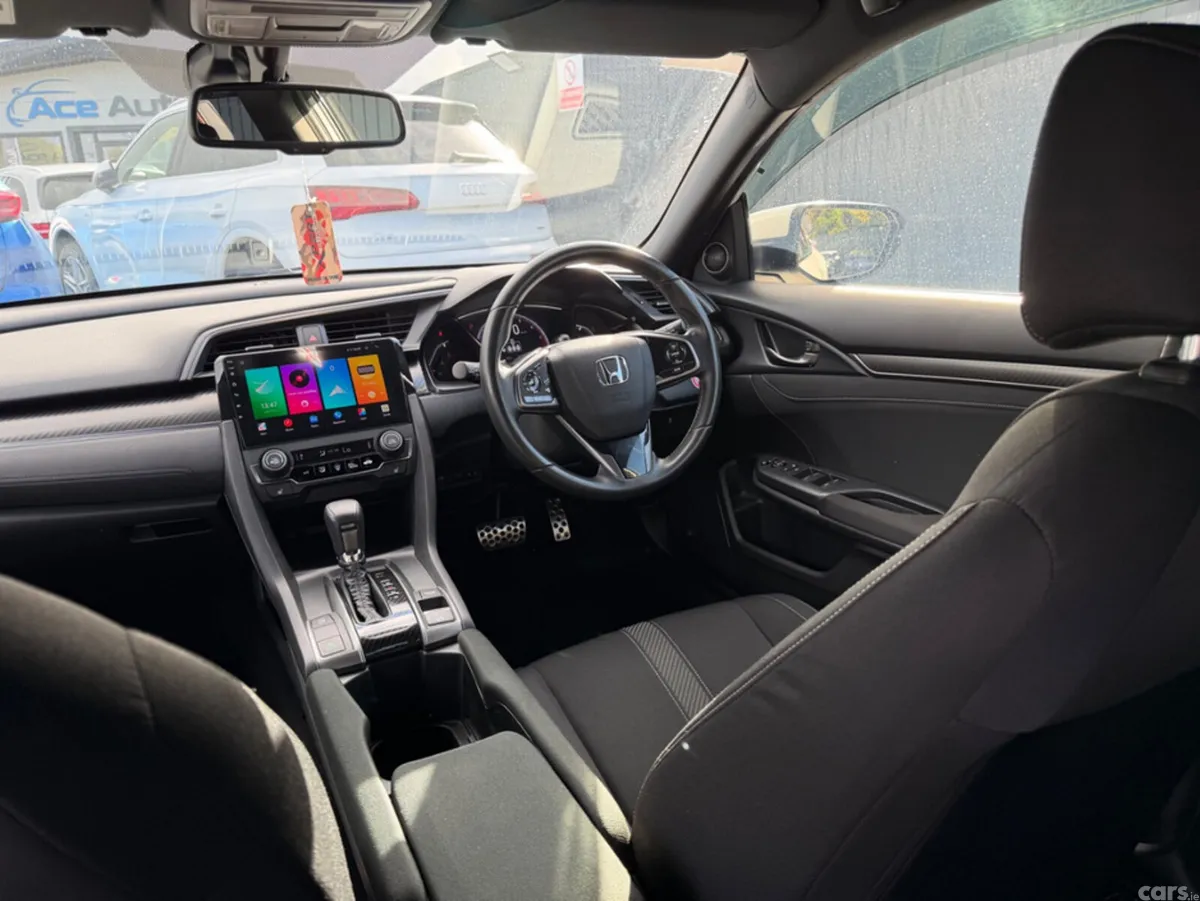 Honda Civic Hatchback, Petrol, 2019, White