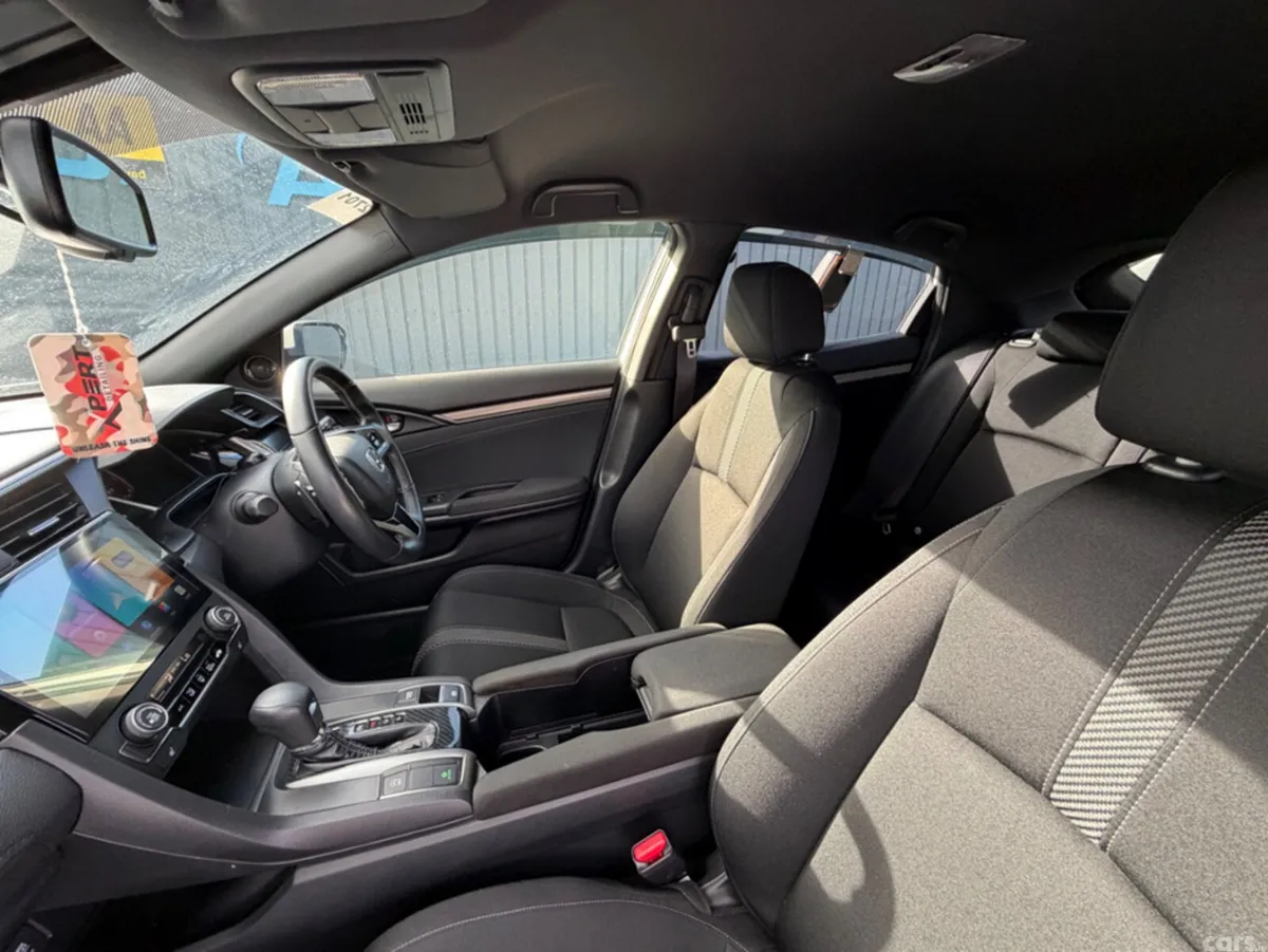 Honda Civic Hatchback, Petrol, 2019, White